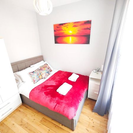 Modern Central Brighton Patio Apartment Μπράιτον Εξωτερικό φωτογραφία